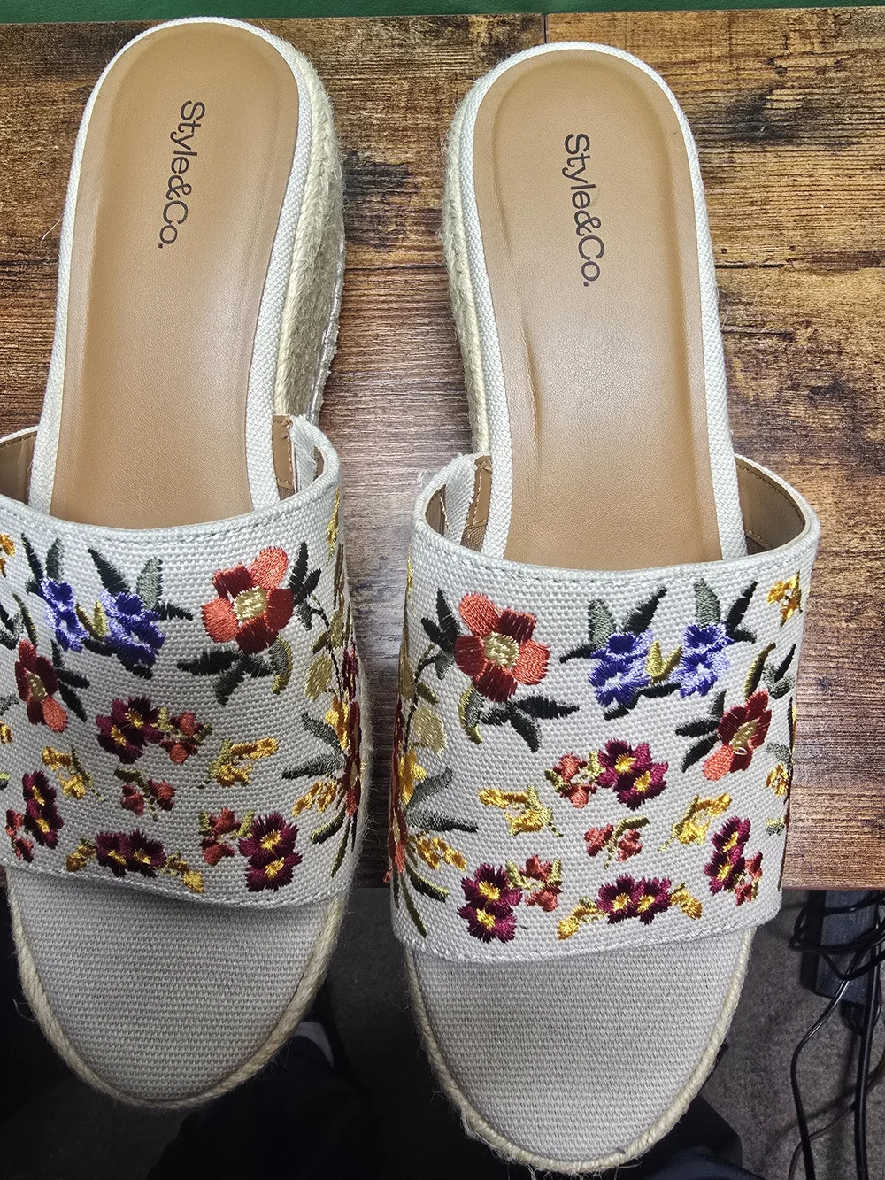 Floral Embroidered Espadrille Platform Sandal - White Canvas